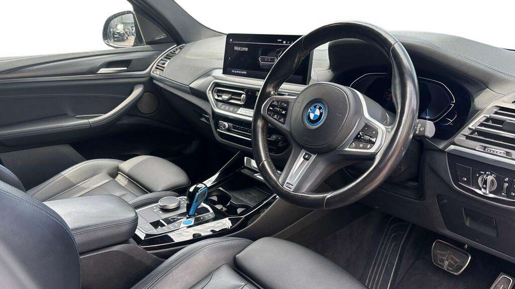 BMW iX3 210Kw M Sport Pro 80Kwh 2022 Black #5