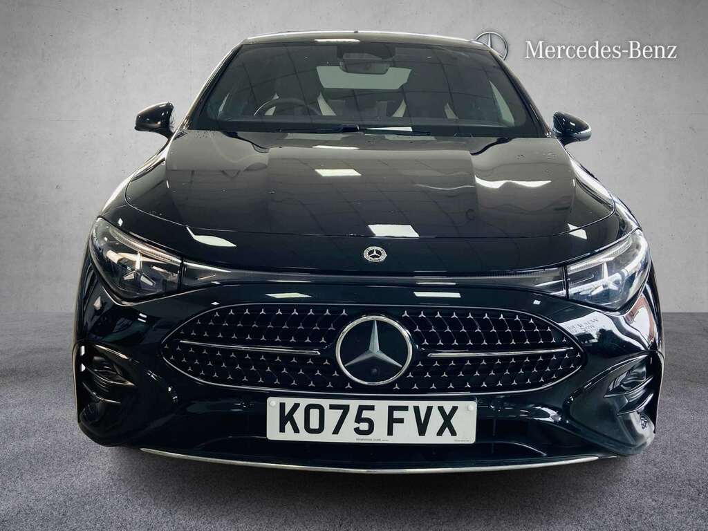 Mercedes-Benz CLA Class 200 Amg Line Executive 2026 Black #2