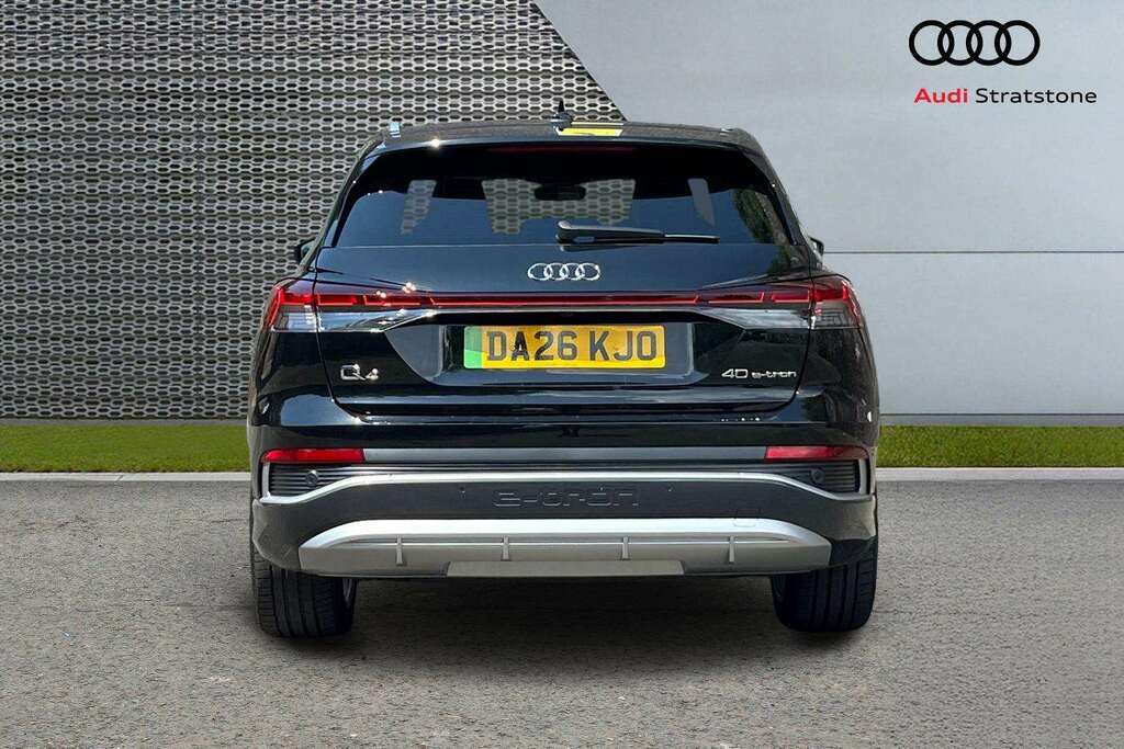 Audi Q4 E Tron 150Kw 40 63Kwh S Line Leather 2026 Black #6