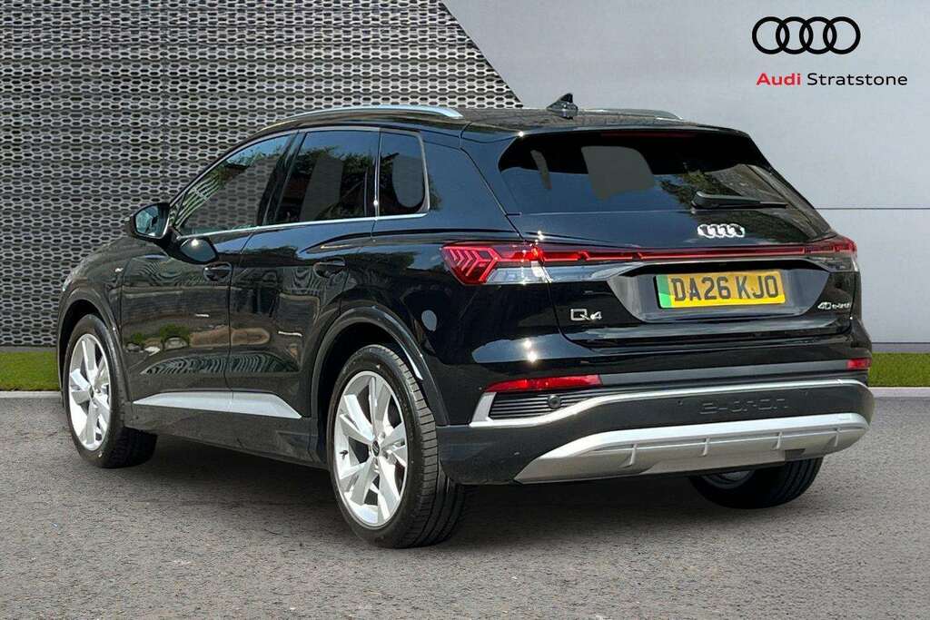 Audi Q4 E Tron 150Kw 40 63Kwh S Line Leather 2026 Black #2