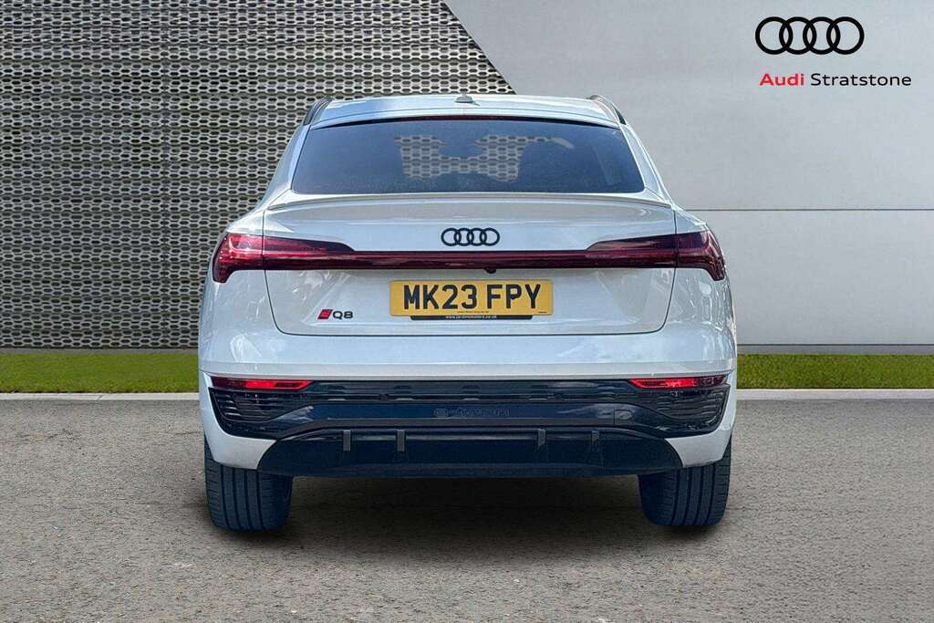 Audi Q8 e tron 300Kw 55 Quattro 114Kwh Launch Edition 20 White #6