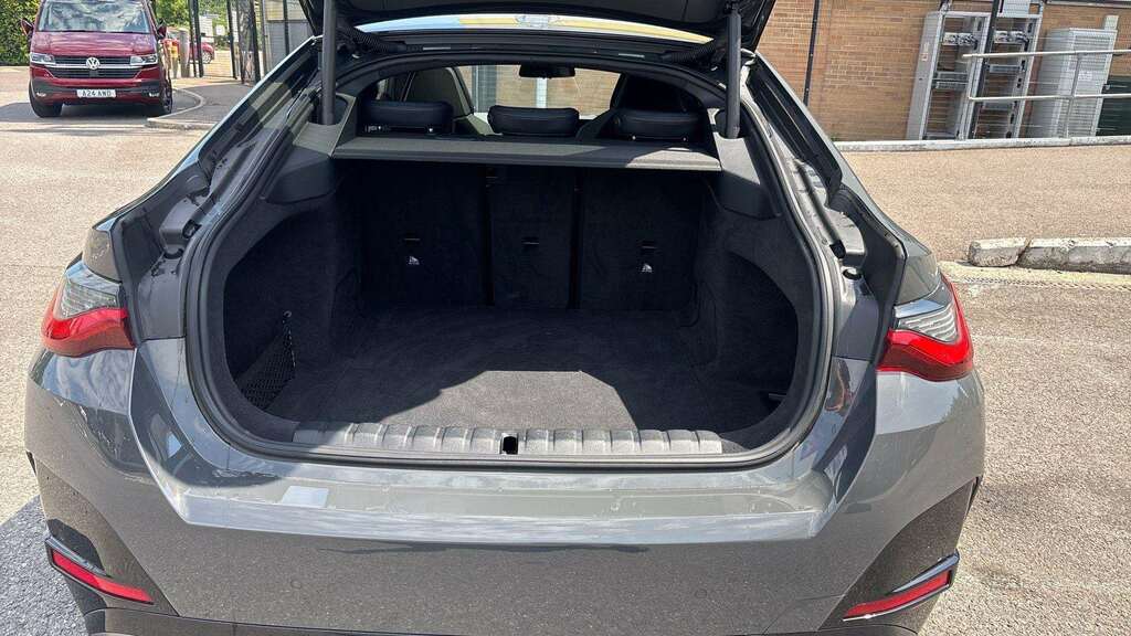 BMW i4 40 83.9Kwh M Sport Gran Coupe Edrive Black #13