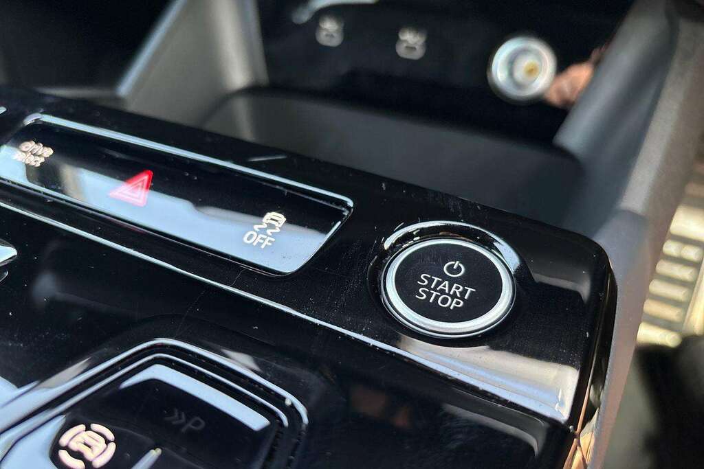 Audi A6 210Kw 83Kwh Sport 2025 Black #26