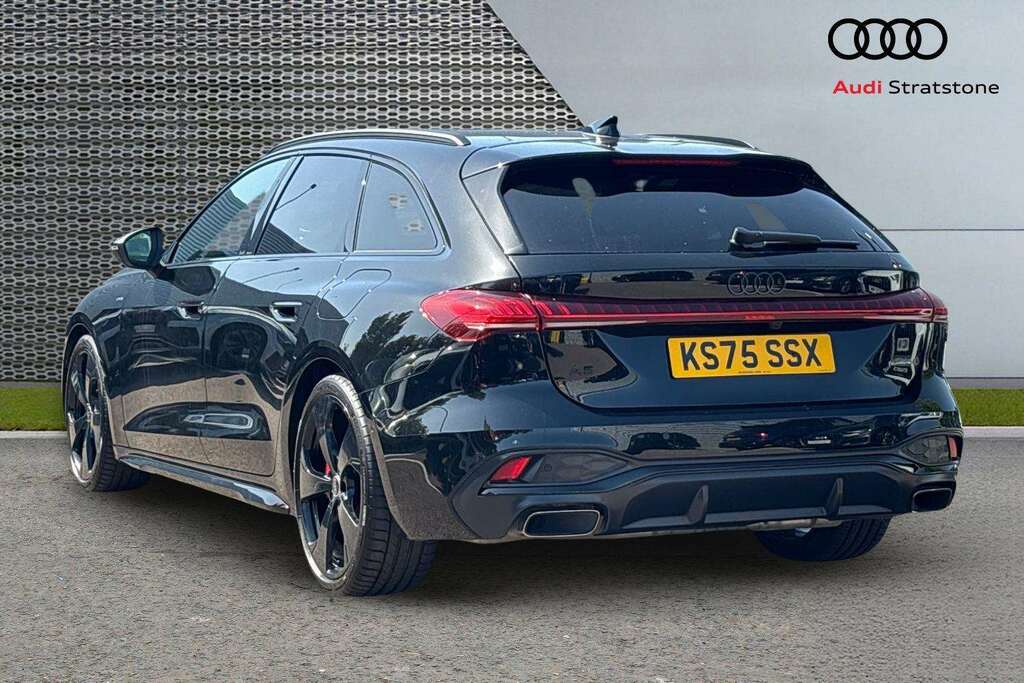 Audi A5 2.0 Tfsi 299 E Quattro Edition 1 S Tronic 2025 Black #3