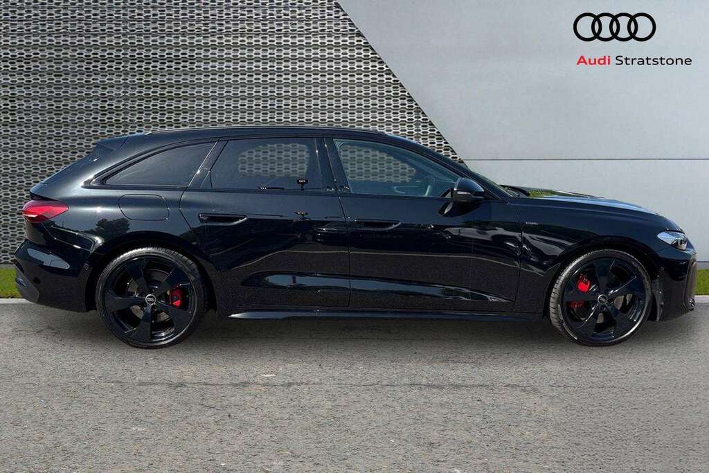 Audi A5 2.0 Tfsi 299 E Quattro Edition 1 S Tronic 2025 Black #4