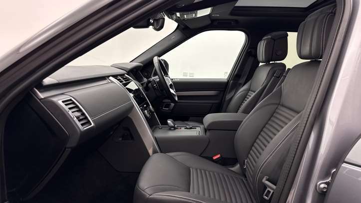 Land Rover Discovery 3.0 D350 Dynamic Hse 2024 Grey #3