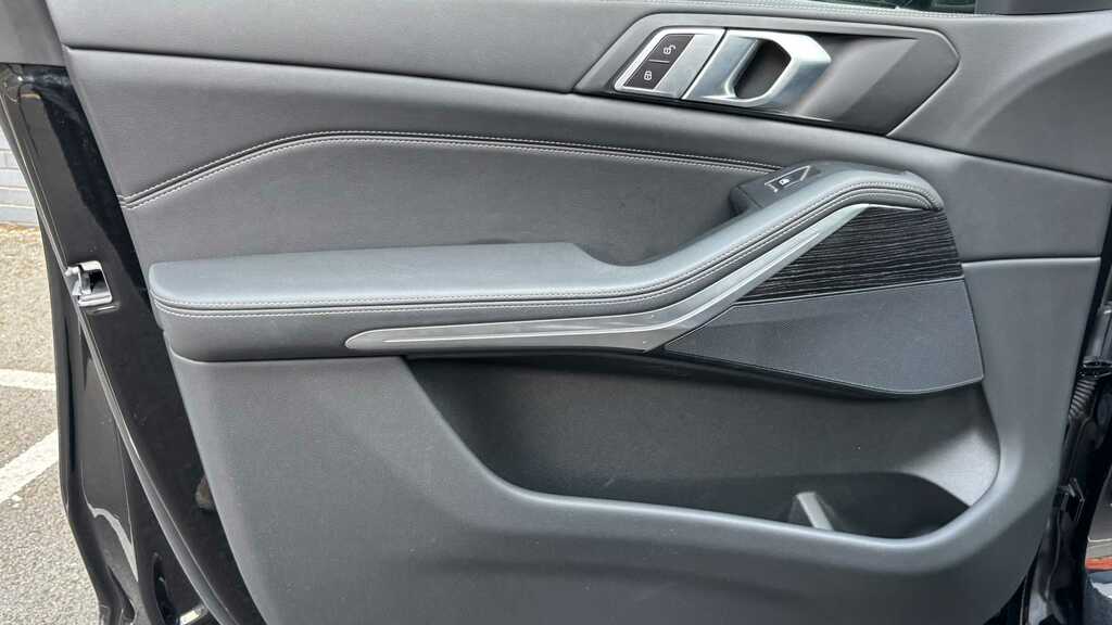 BMW X5 Xdrive40d Mht M Sport Black #24