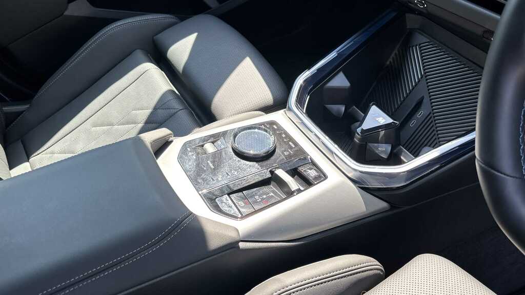 BMW X3 Xdrive 30E M Sport 2025 Black #8