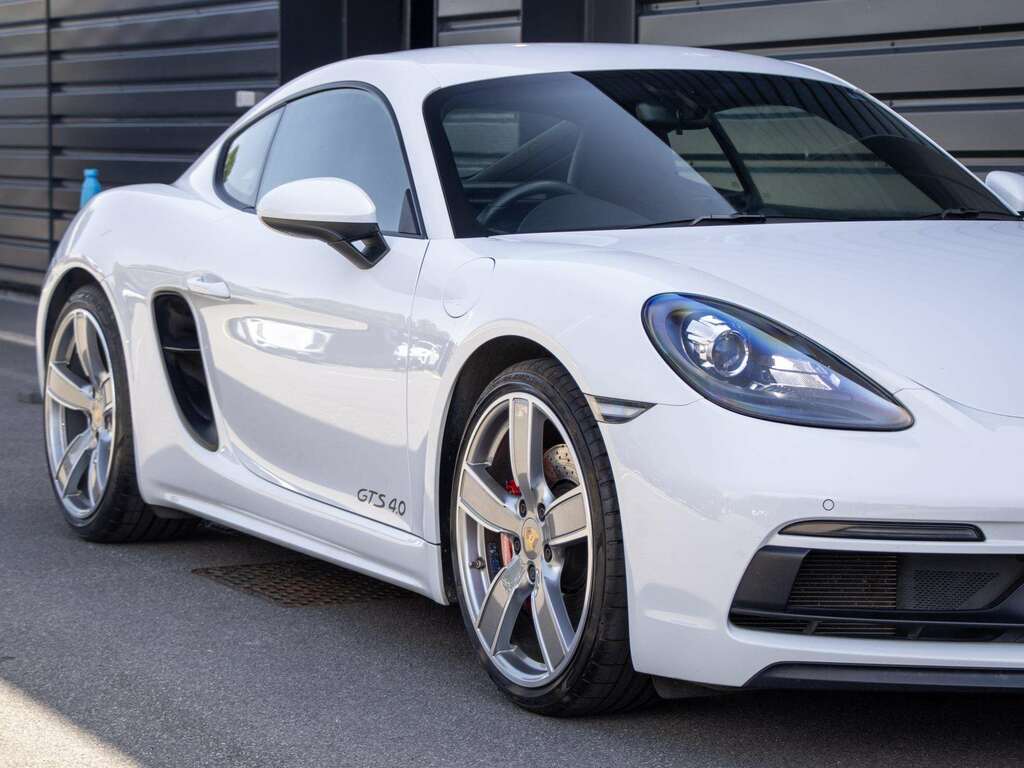 Porsche 718 Cayman 4.0 Gt4 Rs Pdk Yellow #26