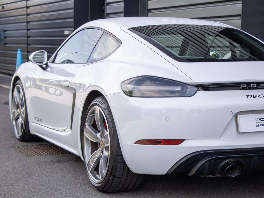 Porsche 718 Cayman 4.0 Gt4 Rs Pdk Yellow #12