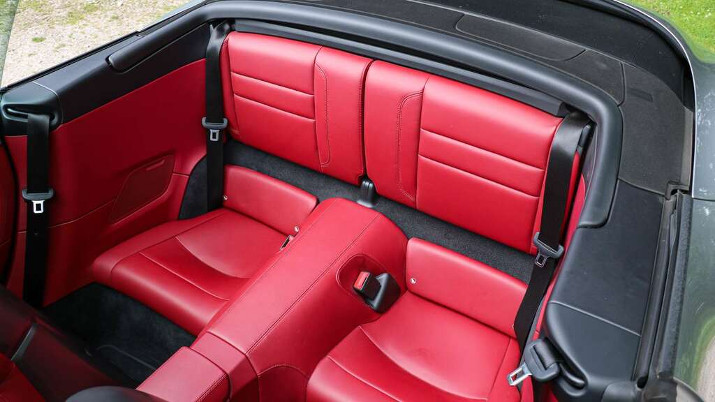 Porsche 911 Carrera 4S Coupe Pdk 2,981 cc Silver #13