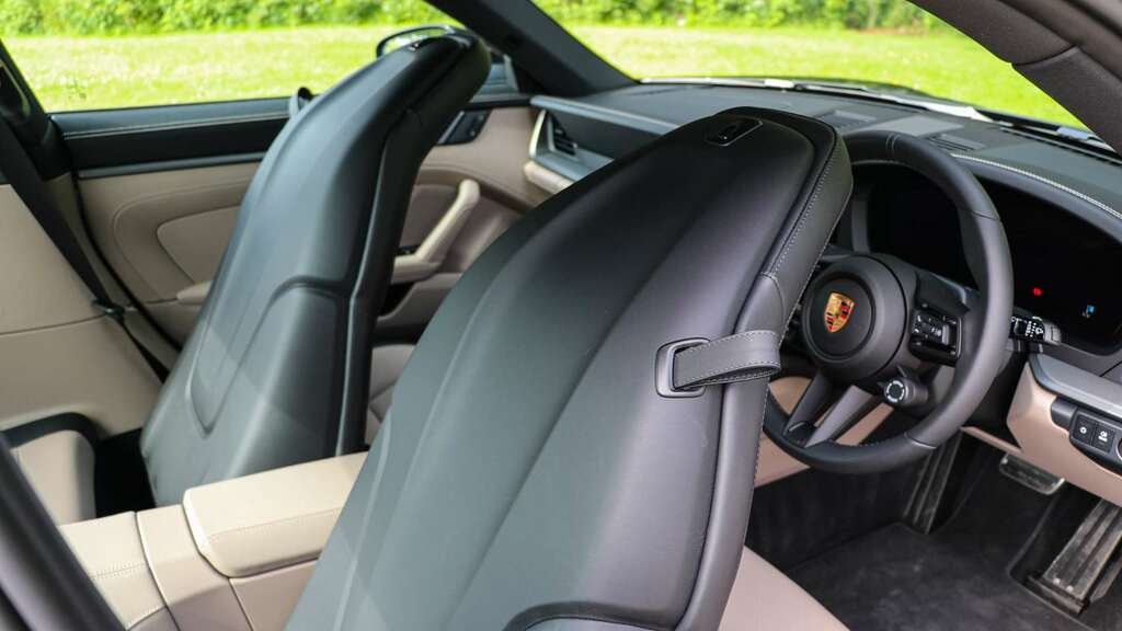 Porsche 911 Gts T-hybrid Pdk Black #12