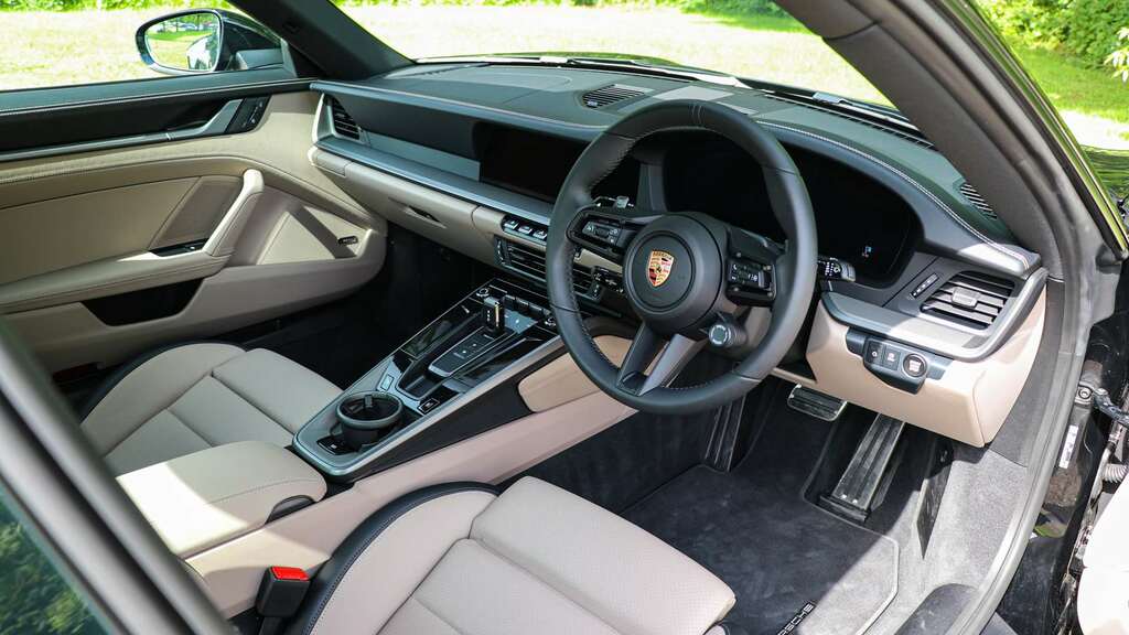 Porsche 911 Gts T-hybrid Pdk Black #11