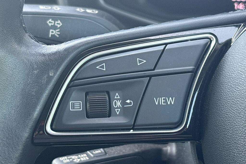 Audi A1 Audi Sportback Sport 30 Tfsi 110 Ps 6-Speed White #15