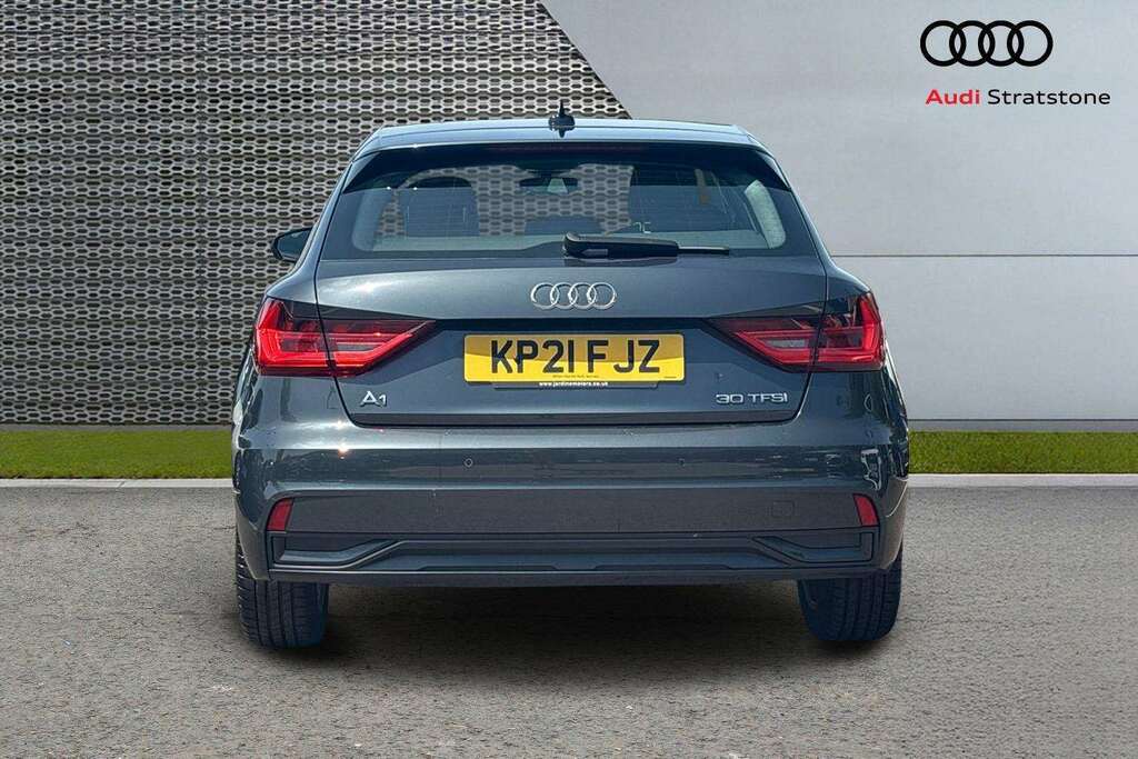 Audi A1 Audi Sportback Sport 30 Tfsi 110 Ps 6-Speed White #7