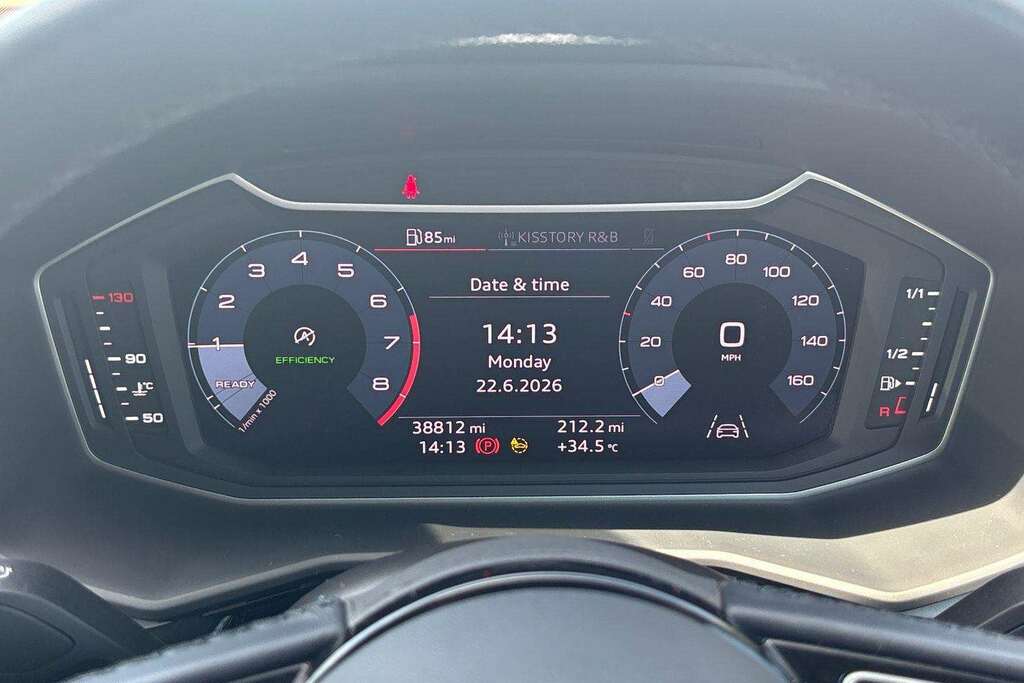 Audi A1 Audi Sportback Sport 30 Tfsi 110 Ps 6-Speed White #17