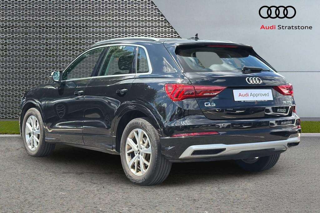 Audi Q3 35 Tfsi Sport 2022 Black #3