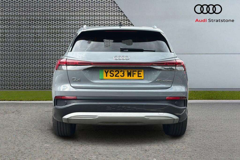 Audi Q4 E Tron 35 Sport Suv 55Kwh 170 Ps Black #7