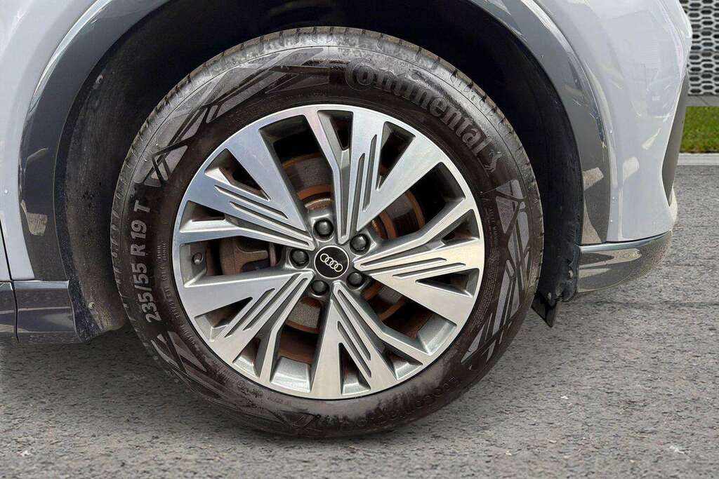 Audi Q4 E Tron 150Kw 40 82Kwh Sport 2023 Grey #5