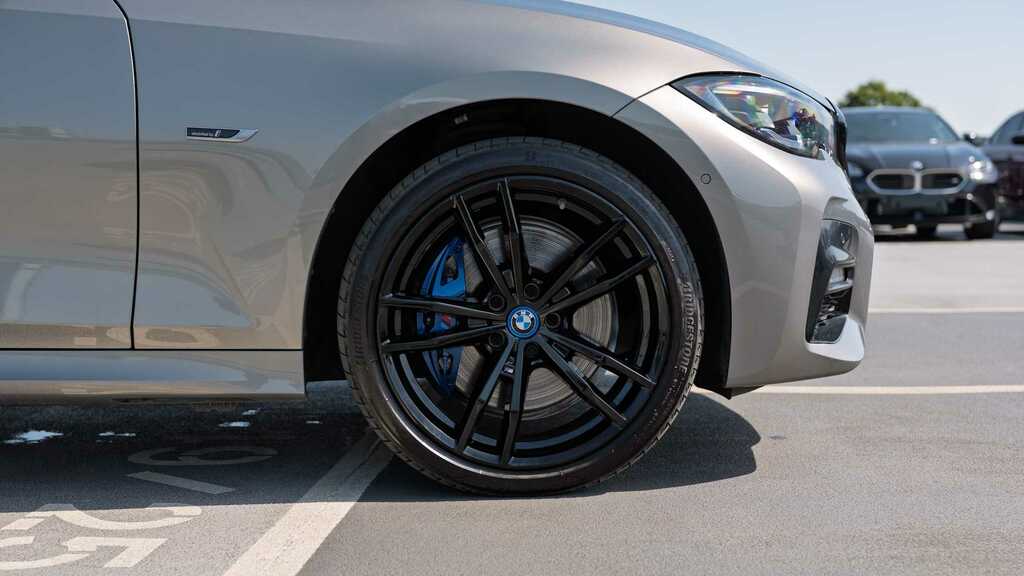 BMW 3 Series 330E M Sport Touring Blue #13