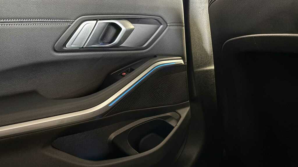 BMW 3 Series 330E M Sport Touring Blue #29