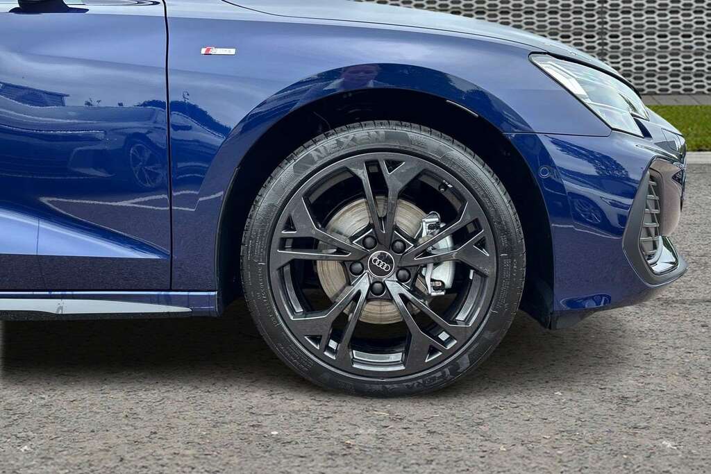 Audi A3 1.5 Tfsi E 204 Black Edition S Tronic 2026 Blue #5