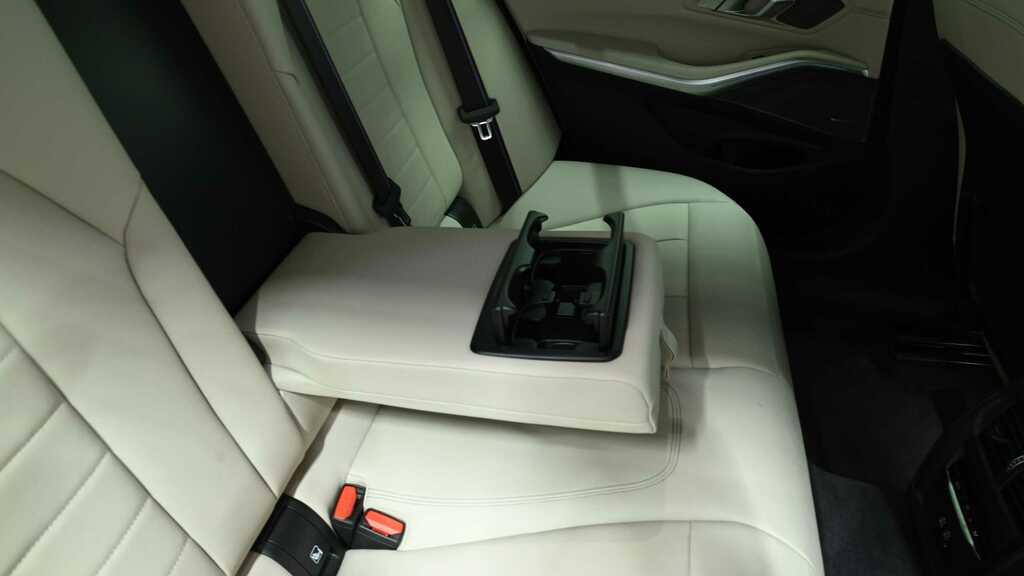 BMW 3 Series 330E Xdrive M Sport Grey #26