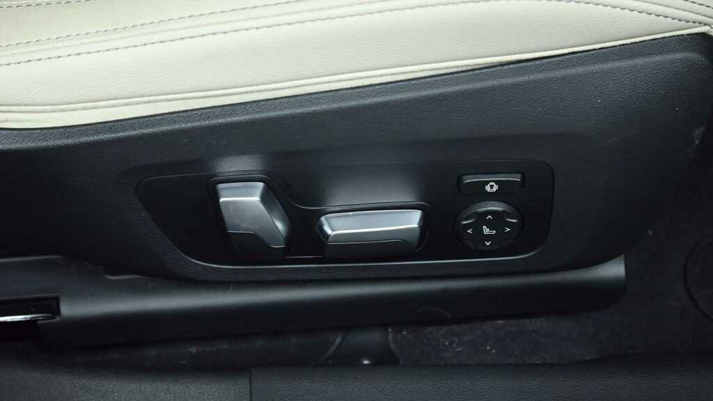 BMW 3 Series 330E Xdrive M Sport Grey #25