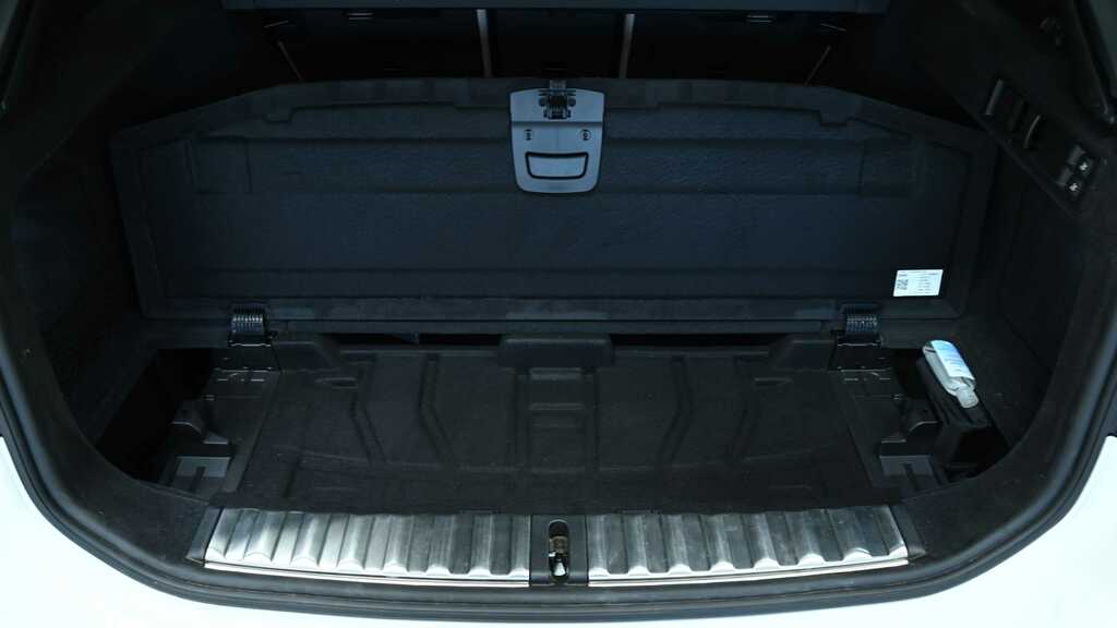 BMW 3 Series 330E Xdrive M Sport Grey #27