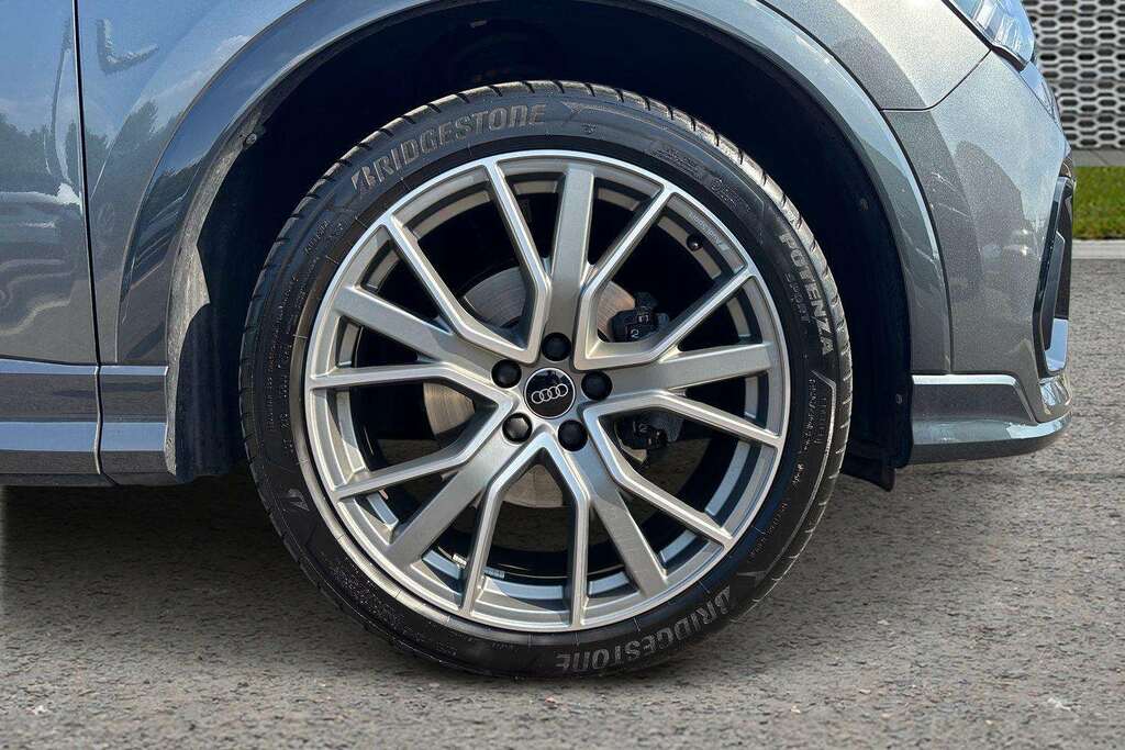Audi Q3 35 Tfsi Black Edition S Tronic 20 Alloy 202 Grey #4
