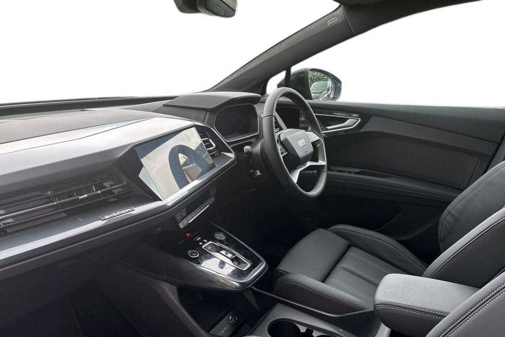 Audi Q4 E Tron 210Kw 45 82Kwh S Line Leather 2026 Black #2