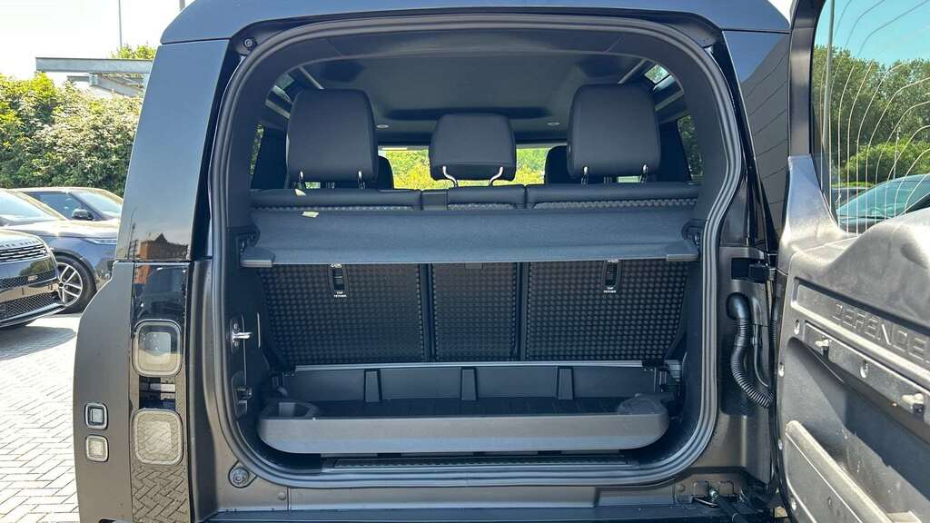 Land Rover Defender 90 3.0 D250 Hard Top S Green #10