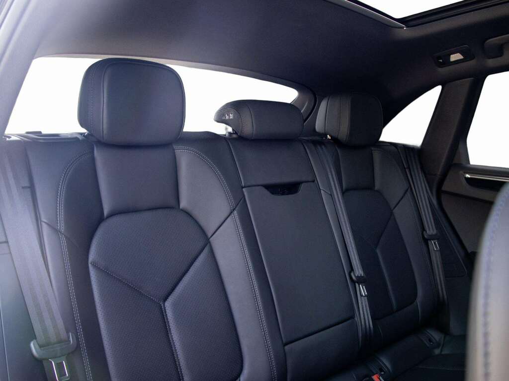 Porsche Macan 100Kwh 4 Suv 4Wd 408 Ps NV75MZU Green #20