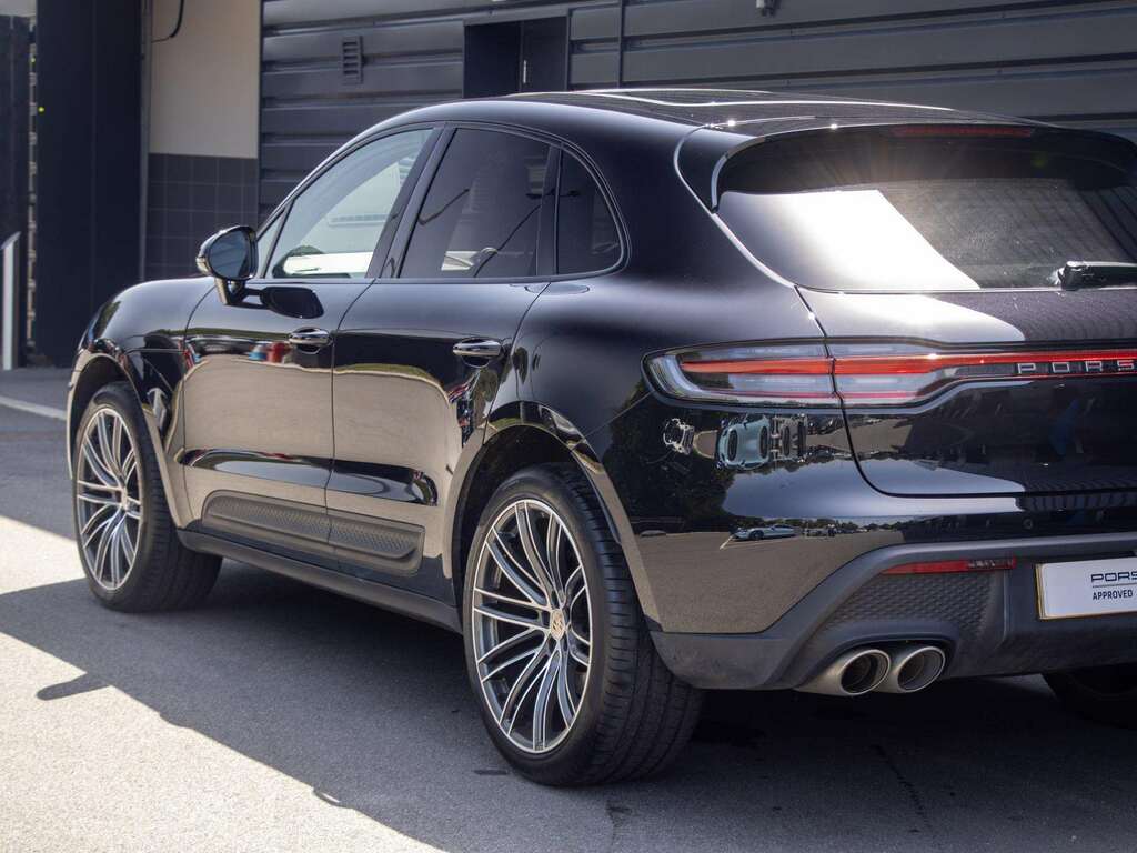 Porsche Macan 100Kwh 4 Suv 4Wd 408 Ps NV75MZU Green #12