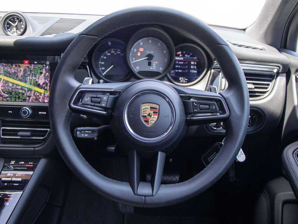 Porsche Macan 100Kwh 4 Suv 4Wd 408 Ps NV75MZU Green #18