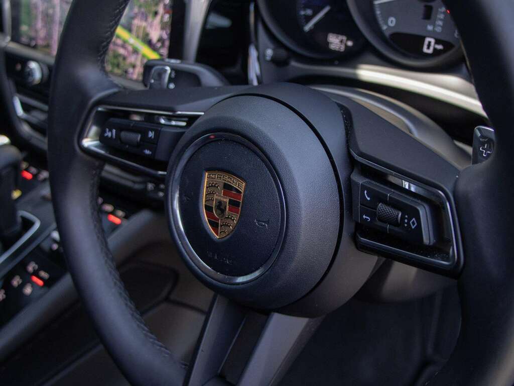Porsche Macan 100Kwh 4 Suv 4Wd 408 Ps NV75MZU Green #26