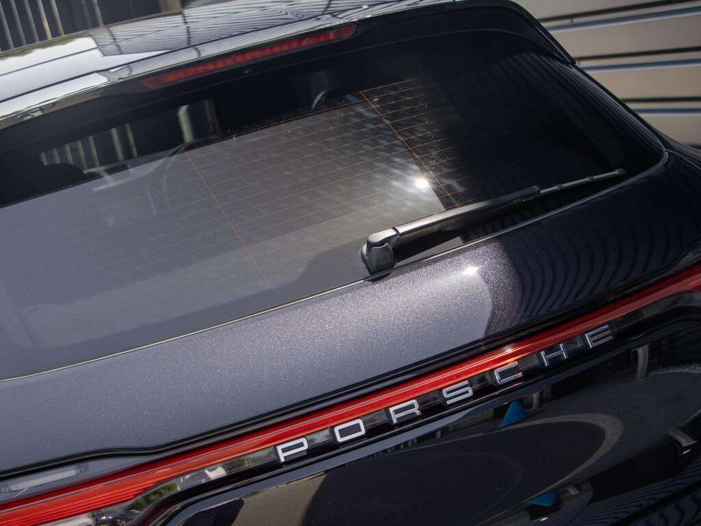 Porsche Macan 100Kwh 4 Suv 4Wd 408 Ps NV75MZU Green #11