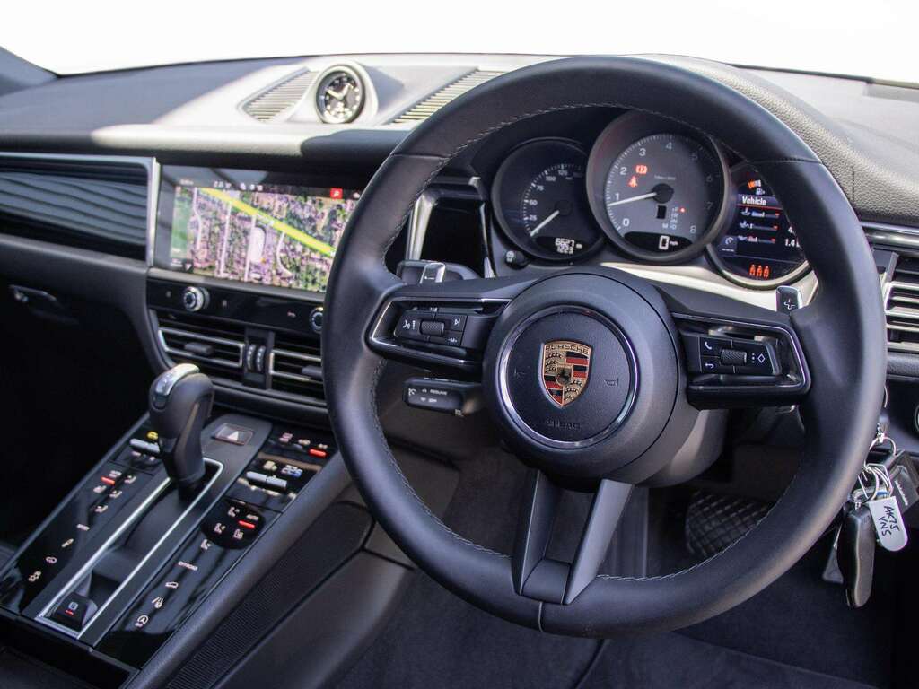 Porsche Macan 100Kwh 4 Suv 4Wd 408 Ps NV75MZU Green #27