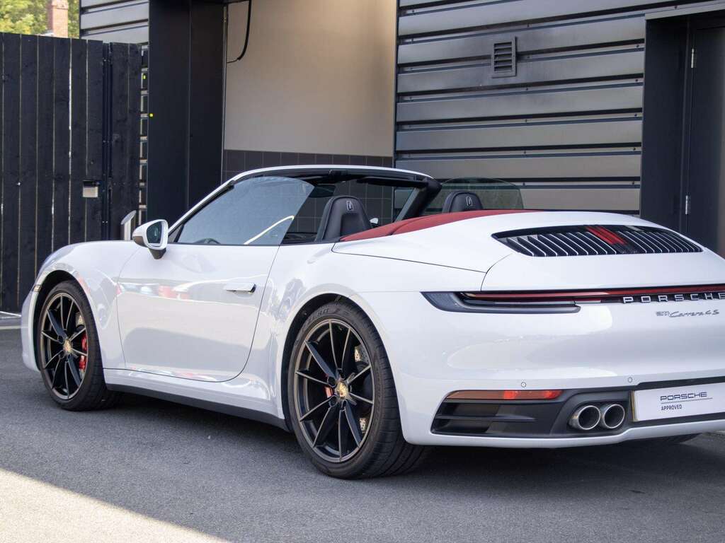 Porsche 911 911 Gt3 Touring Silver #10