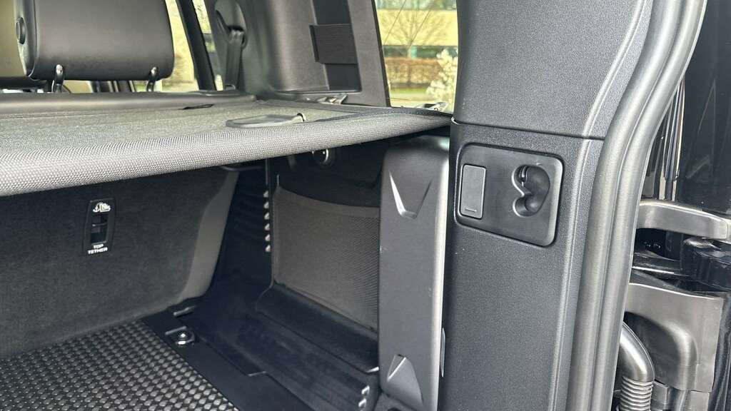 Land Rover Defender 110 3.0 D250 S 110 7 Seat Grey #26