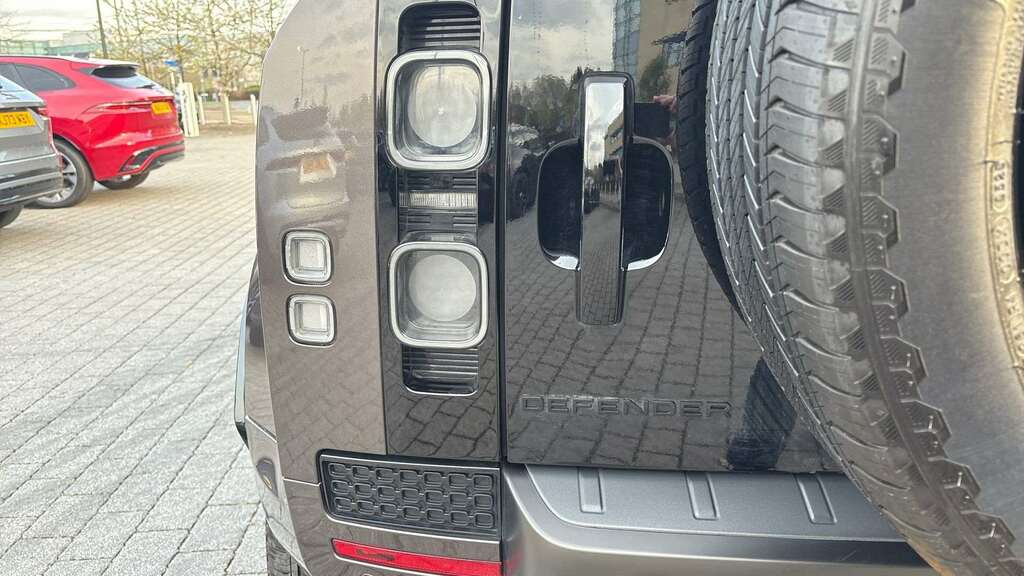 Land Rover Defender 110 3.0 D250 S 110 7 Seat Grey #25
