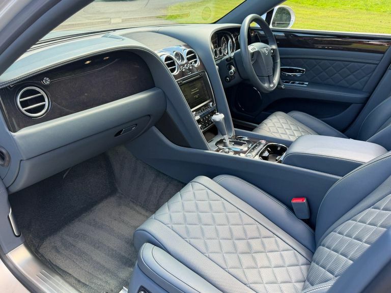 Bentley Flying Spur 4.0 V8 S 521 Bhp Black #22