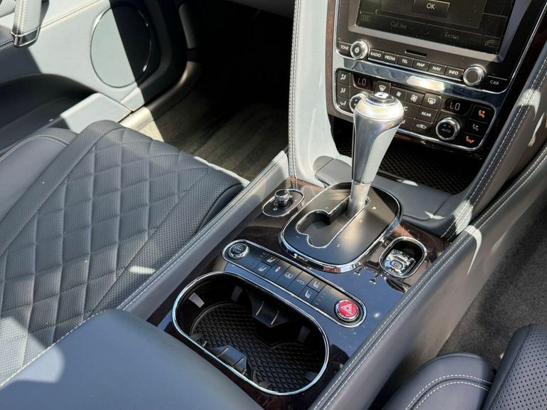 Bentley Flying Spur 4.0 V8 S 521 Bhp Black #28