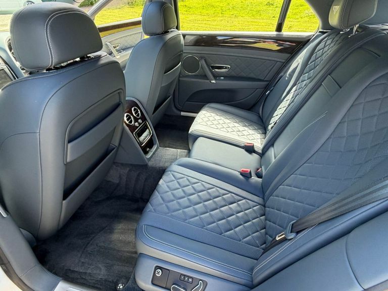 Bentley Flying Spur 4.0 V8 S 521 Bhp Black #19