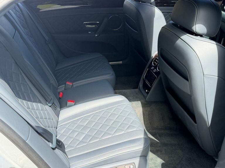 Bentley Flying Spur 4.0 V8 S 521 Bhp Black #17