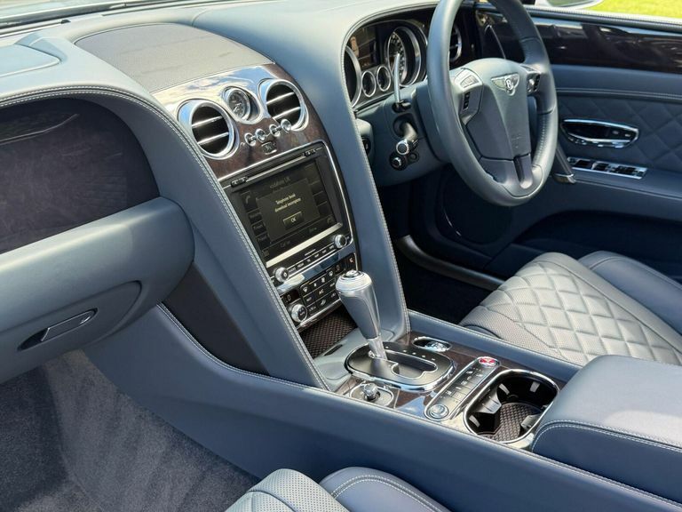 Bentley Flying Spur 4.0 V8 S 521 Bhp Black #23