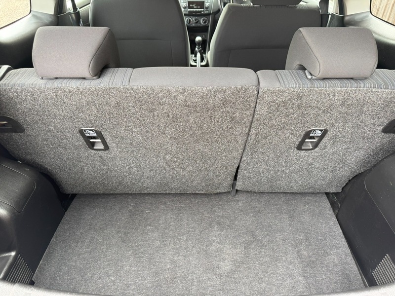 Suzuki Swift Hatchback Silver #17