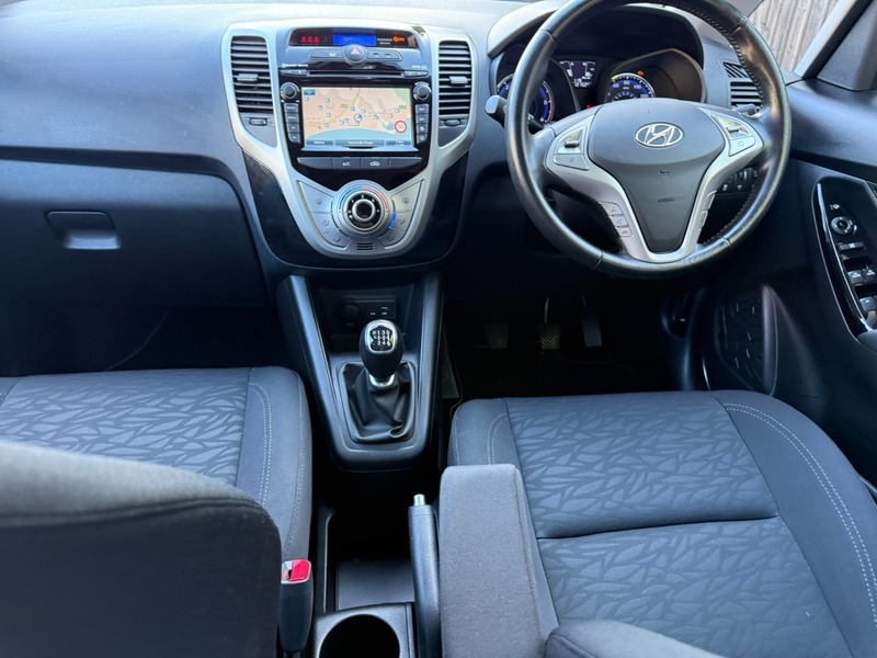 Hyundai Ix20 Hatchback Blue #10