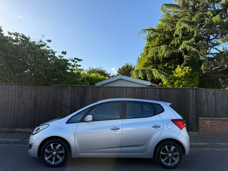 Hyundai Ix20 Crdi Se Nav Blue Silver #5