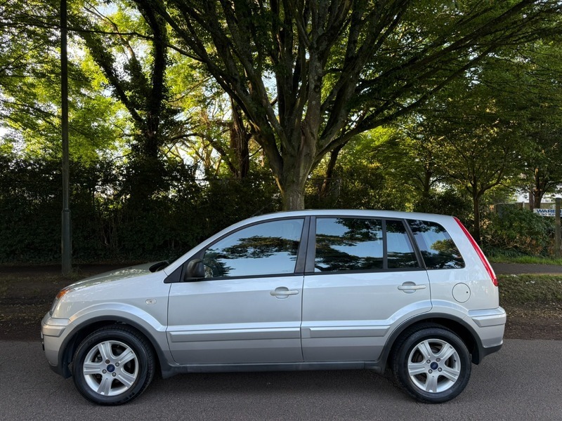 Ford Fusion Zetec Silver #2